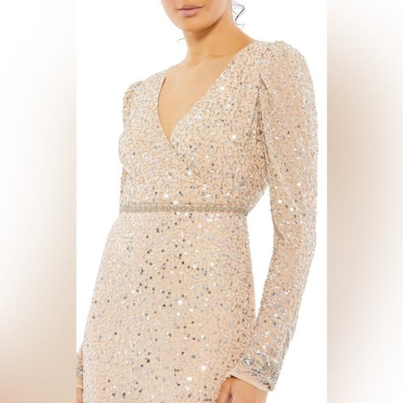 Mac Duggal 10769 NWOT Sequined Floral Embellished Long Sleeve Gown - Picture 5 of 7